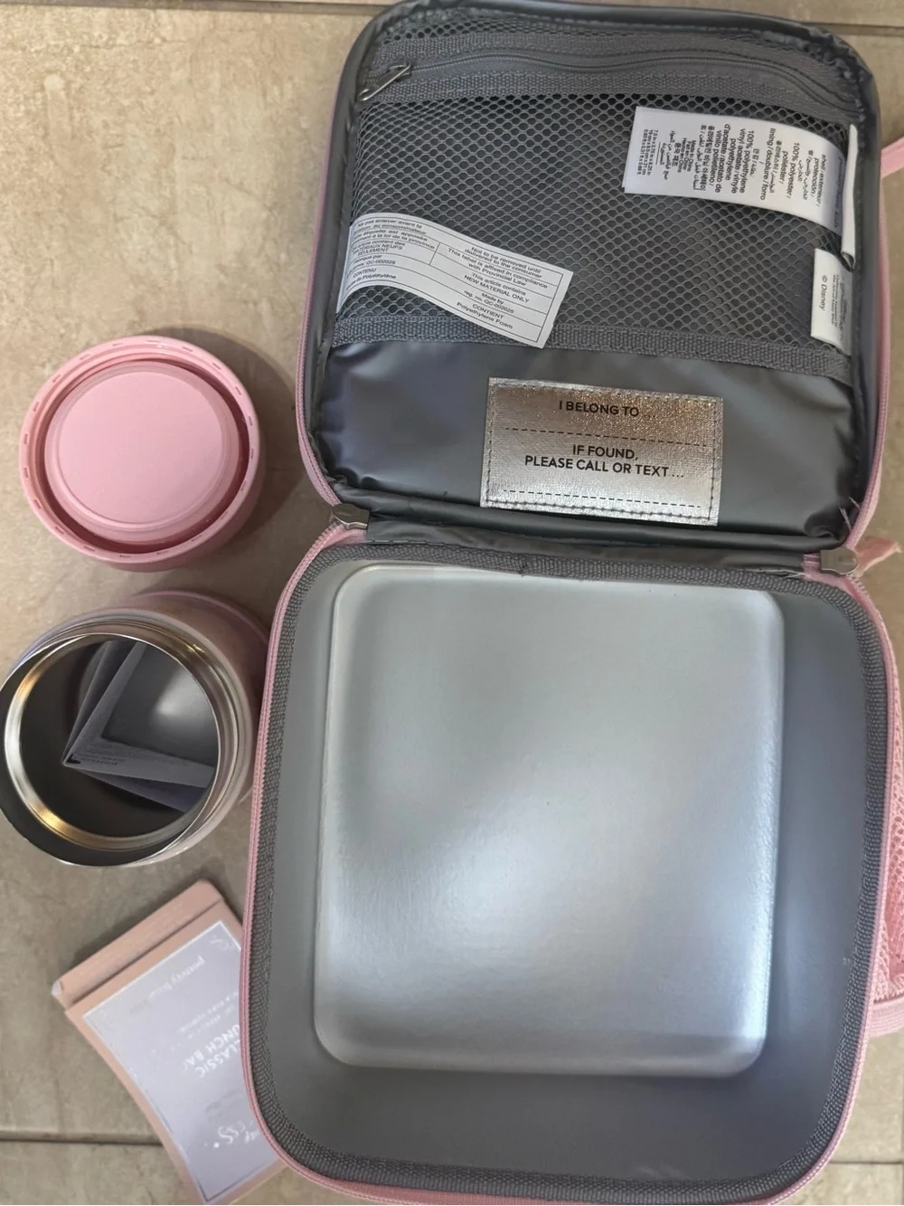Disney Princess Castle Mackenzie Lunch Box and Hot/Cold Container - Picture 11 of 12